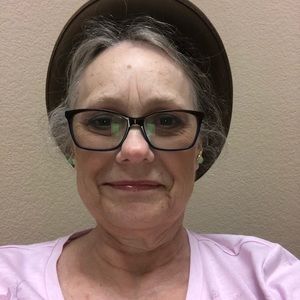 Meet your Posher, Deborah